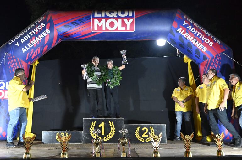 Los experimentados Alberto Molina y Pitín Alderete son los monarcas de la Clase RC3 16V Históricos.