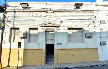 Su casa matriz se encuentra sobre la calle Iturbe Nº 1047. El horario de atención es de lunes a viernes de 8:00 a 17:00.