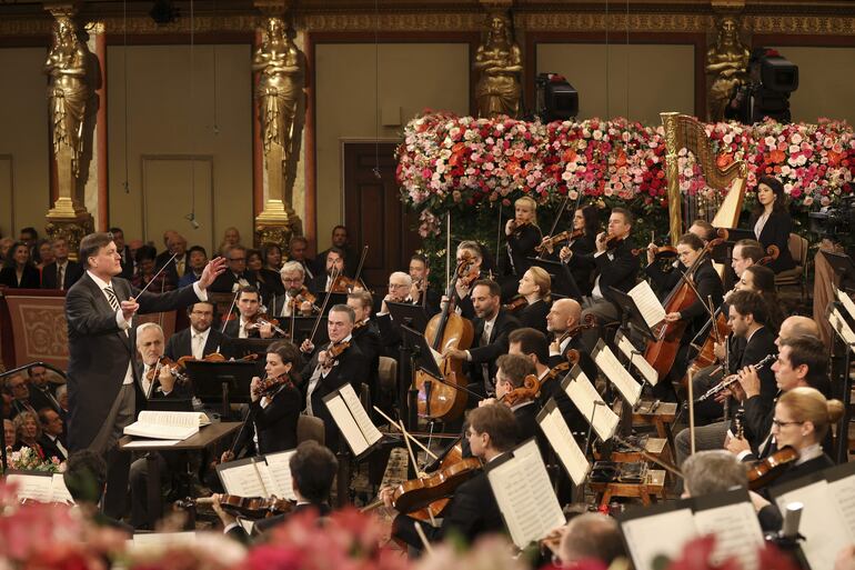 El maestro alemán Christian Thielemann tomó este año la batuta del célebre concierto.