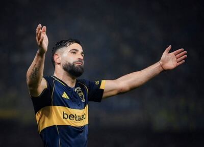 Milton Giménez anotó dos goles para la victoria 3-1 de Boca sobre Barracas.