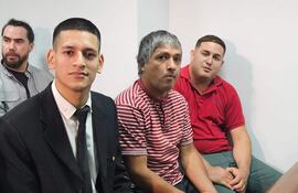 De izq. a der. Pedro Areco, Arnaldo Martínez y Enrique Agüero, acusados por la quema de Colorado Róga.