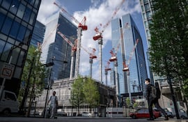 Centro de Tokyo, Japón. La agencia meteorológica japonesa anuncia nueva denominación para temperatura superior a los 40°.