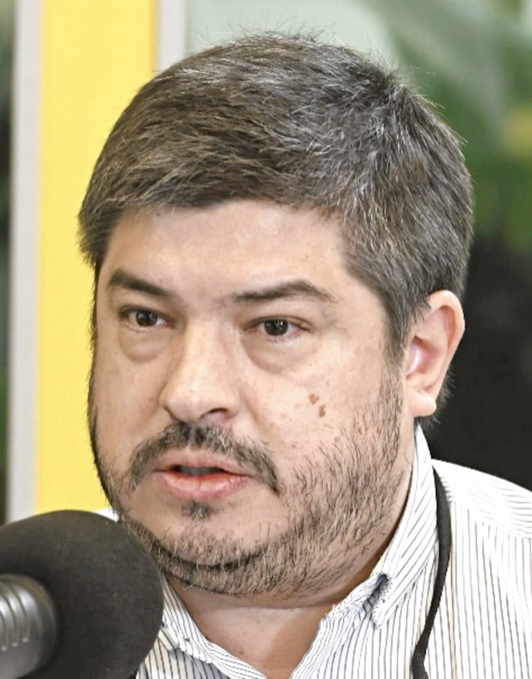 Ezequiel Santagada, abogado.