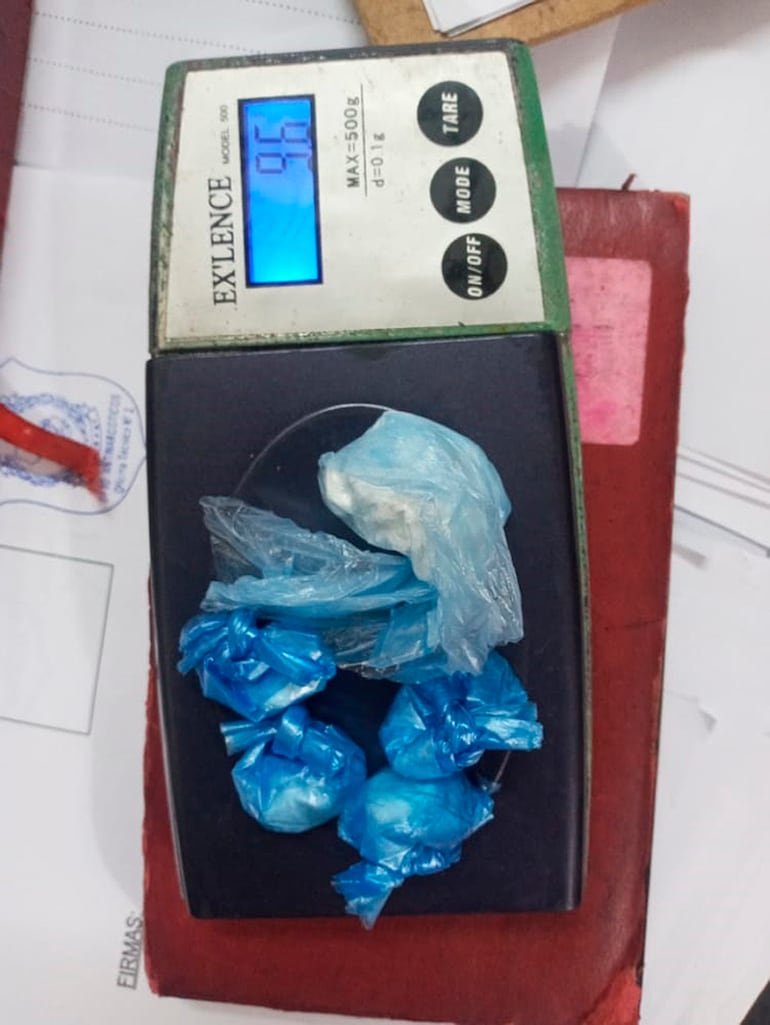 Las dosis encontradas en poder del presunto delivery fueron entregadas al Ministerio Público.