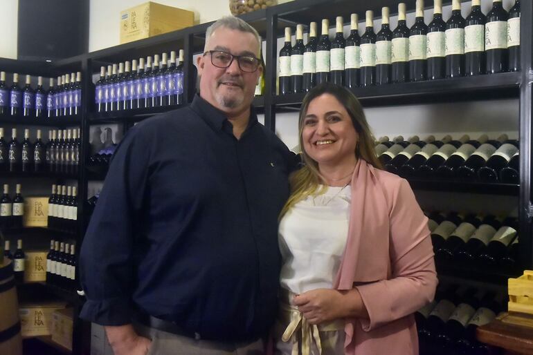 Hugo Lemos y Diana Feliú.