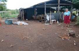 El cuerpo de Manuel Dávalos Coronel (52), fue encontrado en el patio de un inmueble rural donde el mismo trabajaba.