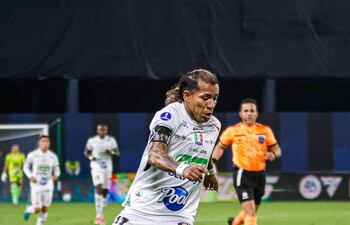 Dayro Mauricio Moreno Galindo delantero colombiano de 40 años, en filas de Once Caldas.