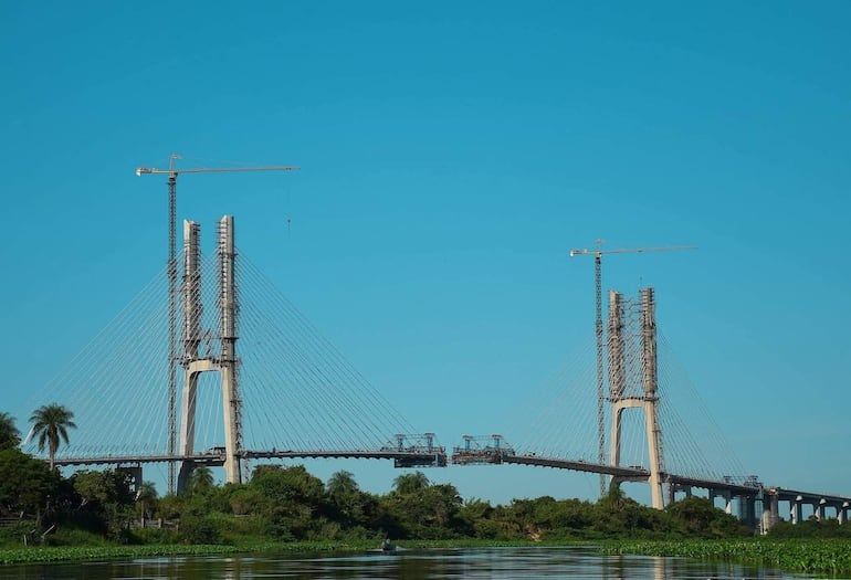 Puente de la bioceanica en su etapa final de construccion.