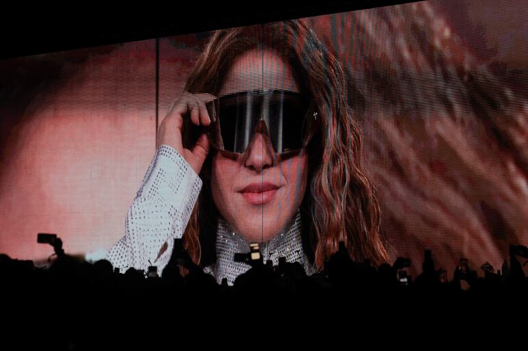 Una gran pantalla LED de 6,6 millones de pixeles acompaña el show de Shakira.