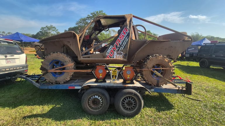 Con la misión cumplida, la Toyota Hilux y los trofeos de Daniel Villamayor y Julio Dávalos en el tráiler, listos para volver a casa con el triunfo a cuestas.