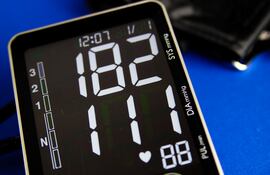 Tensiómetro para medir la presión arterial