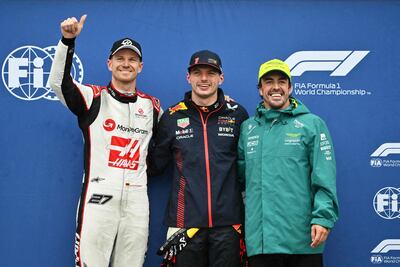 Podio de la clasificación en Canadá, con Max Verstappen (c), Nico Hülkenberg y Fernando Alonso.