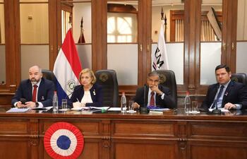 Enrique Berni, Alicia Pucheta, Manuel Ramírez Candia y Alejandro Aguilera, miembros del Jurado de Enjuiciamiento de Magistrados (JEM).