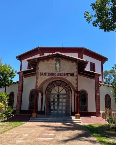 Templo de la parroquia Santísimo Redentor.