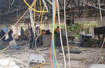 Delincuentes explosionaron la sede del banco Itaú en Katueté, departamento de Canindeyú.