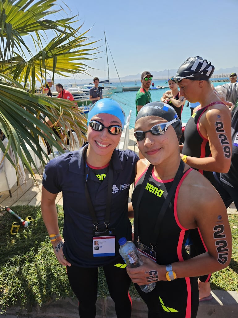 A la derecha, Cielo Peralta (12/9/2006) hizo historia en el mundial de Egipto.