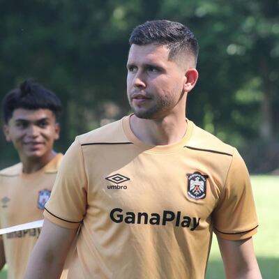 Mauro Andrés Caballero Aguilera, futbolista paraguayo del Águila de El Salvador.