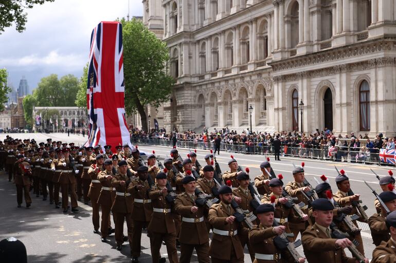 Desfiles en Londres por los 80 años del fin de la Segunda Guerra Mundial. 