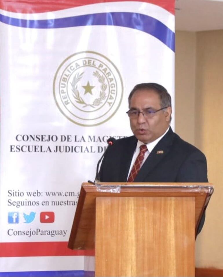 Abg. Javier Esquivel González, el camarista se presentó al concurso de terna para titular del Ministerio de la Defensa Pública.