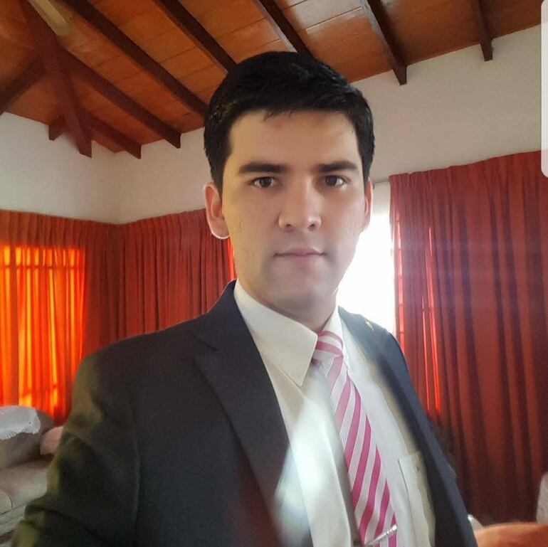 El abogado Juan Carlos Bedoya, quien habría recibido coima.