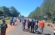 Los indígenas realizan cierre intermitentes de la ruta PY08 en la zona de barrio San Pedro, distrito de Guayaybí.