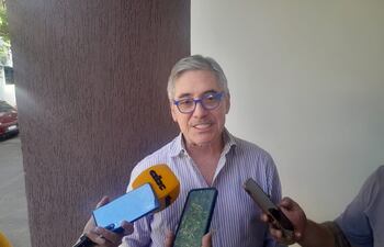 Césaer Ruiz Díaz, representante de Cetrapam, dijo que mañana podría levantarse el paro, pero todo depende del diálogo que se de en la tripartita programada.