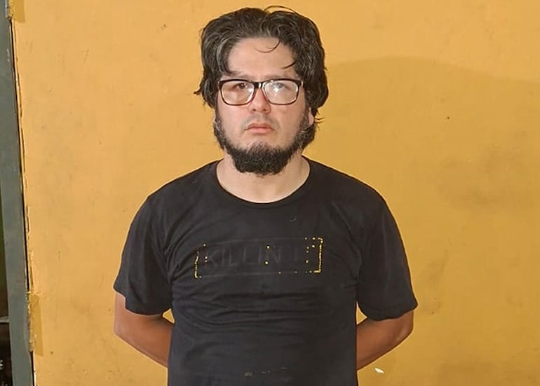 Elder Ignacio Lezcano Méndez, a quien se lo ve en el video con un batle de béisbol, es otro de los imputados por supuesta lesión grave.