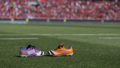 Con la frase "Demos vuelta el partido", Teletón anuncia el partido de las estrellas.