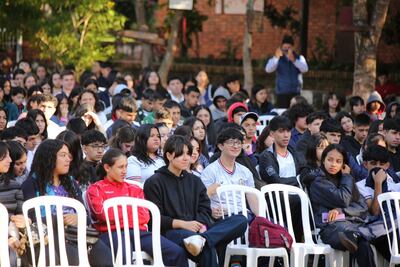 Importante participación de jóvenes en la inauguración del proyecto.
