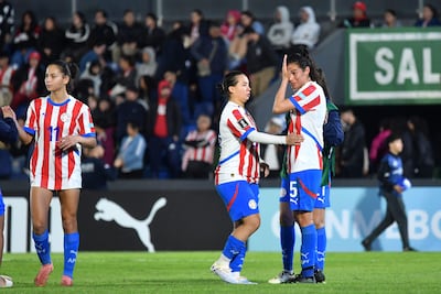 La mediocampista de Paraguay Tania Riso reacciona tras perder el partido de fútbol femenino de la Copa Oro Femenina de la CONMEBOL entre Paraguay y Colombia en el estadio Defensores del Chaco en Asunción.