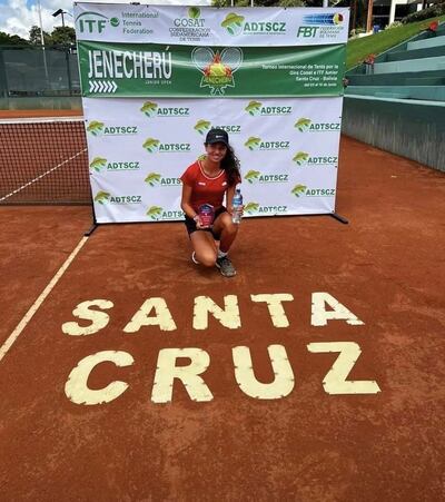 Zoe Doldán Viñales, tenista paraguay de 13 años, tuvo una estupenda semana en Bolivia donde disputó la final de 18 años.