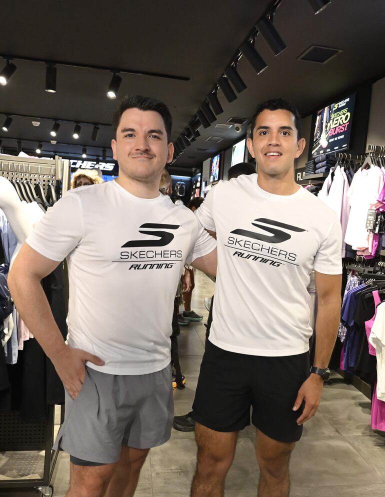 Cobertura Pagada en el  Skechers del Shopping del Sol
Hoy 08 de Noviembre de 2025
Gustavo Machado