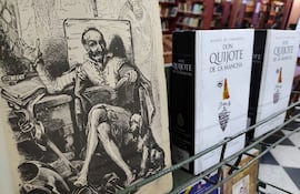 Parte de la exposición habilitada en la Biblioteca Municipal de Asunción.