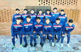 La selección paraguaya C15 que participará del Mundial de la categoría que se disputará desde este lunes en el Sur del país.