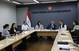 El ministro de Educación, Luis Ramírez, preside el Cones.