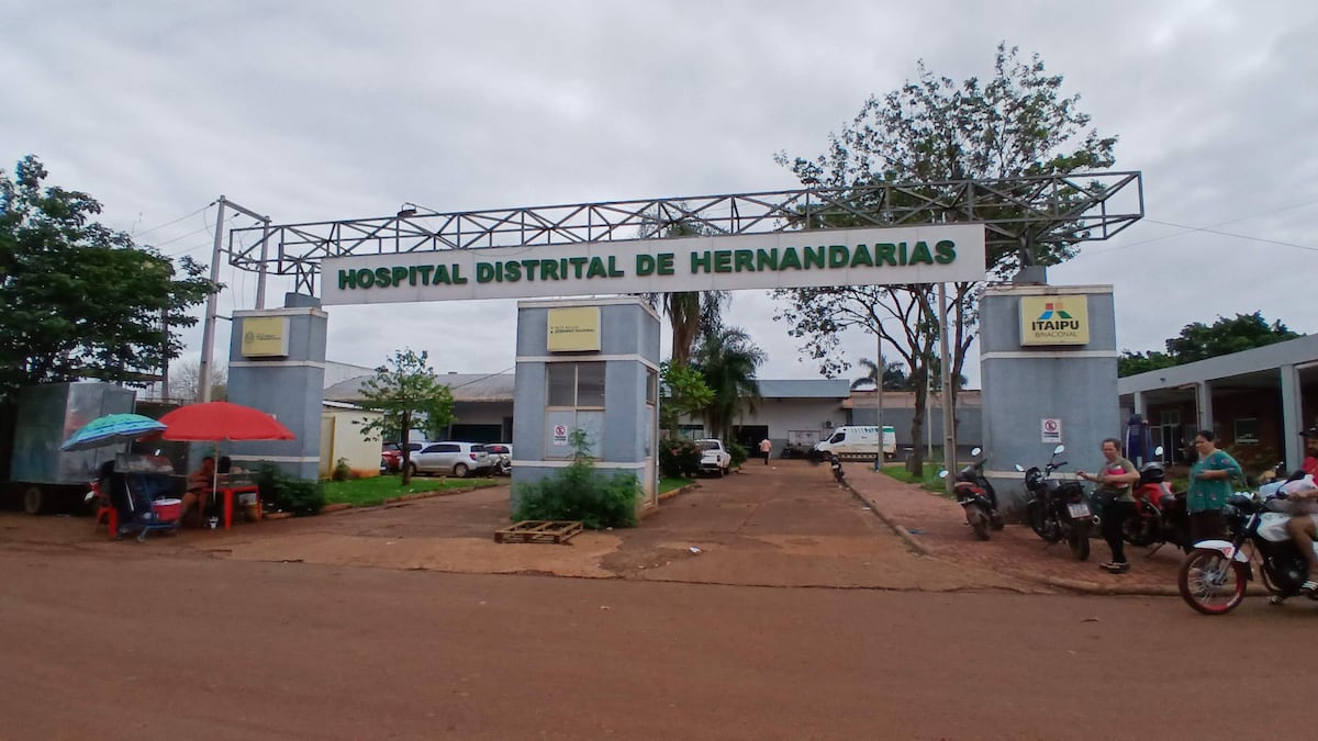 Video: investigan presunto desvío de insumos del Hospital de Hernandarias hacia un laboratorio privado