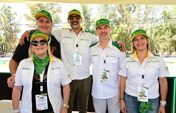 Jaqueline de Mauro, Alfredo de Mauro, Raúl Zapag, Jorge Zacarías y Ana Royg.