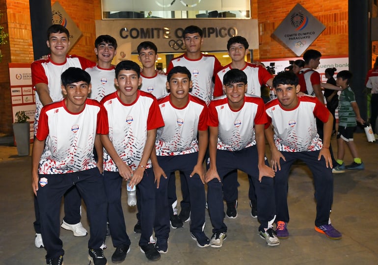 El Team Paraguay listo para el desafío.