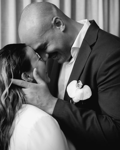 Steffi Schouten y Mariano Garcete el día del "sí, quiero". Ayer, la celebraron sus Bodas de Papel.