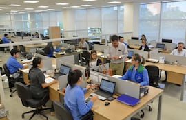 Una menor carga de trámites no garantiza mayores niveles de transparencia. La relativa agilidad en algunos procesos podría interpretarse como eficiencia, pero también podría responder a controles débiles.