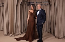 George Clooney y su esposa Amal Clooney.