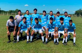 Plantel titular del club 30 de Agosto de la ciudad de Gral. Caballero.