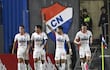 Los jugadores de Nacional celebran un gol en el partido frente a Olimpia por la fecha 2 del torneo Clausura 2026 de la Primera División de Paraguay en el estadio Arsenio Erico, en Asunción, Paraguay.