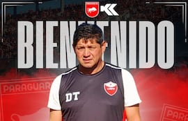 Luis Fernando Escobar Zelaya (51 años), nuevo director técnico de Paraguarí AC.