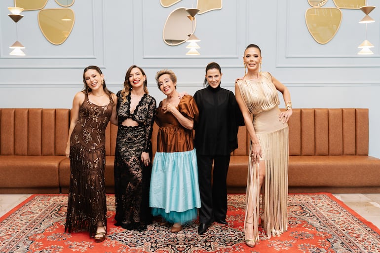Florencia Boccia, Macarena Candia, Margarita Irún, Natalia Cálcena y Belén Vierci.