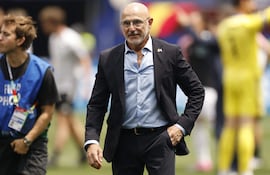 El seleccionador de España, Luis de la Fuente, reacciona tras la victoria en el partido de cuartos de final de la Copa Mundial de la FIFA 2026 entre España y Bélgica, en Los Ángeles, EE. UU..