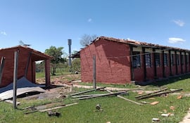 Colegio en ruinas en Concepción tras tormenta de hace meses. Alumnos no podrán iniciar las clases.