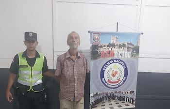 Un ciudadano español de 68 años fue aprehendido en flagrancia dentro de una oficina dependiente del MOPC