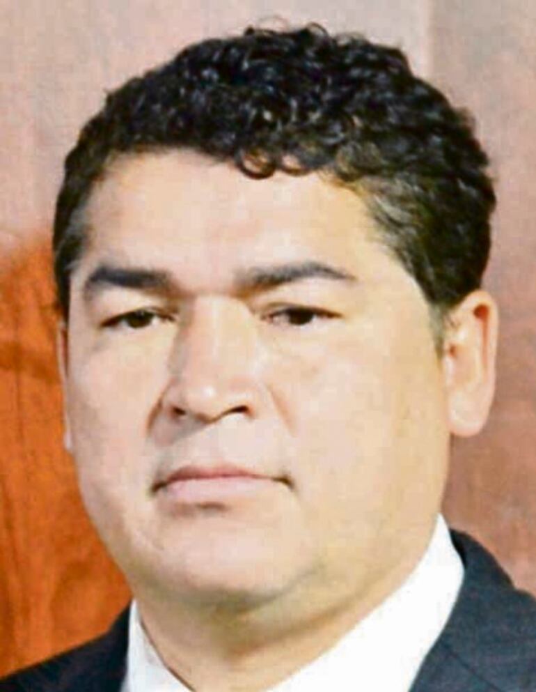 Ricardo Núñez (ANR, cartista), hermano de Bachi, asumió la presidencia entre 2011 y 2016.