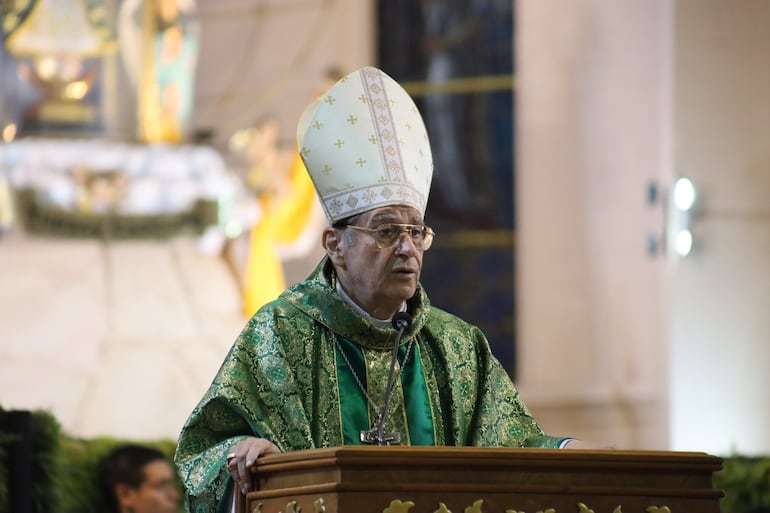 Mons. Valenzuela condena la corrupción, la ambición y las "negociaciones por debajo de la mesa" - Nacionales